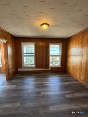 728 Highland Avenue 2nd Floor, Waterbury, CT 06708