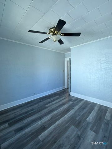 728 Highland Avenue 2nd Floor, Waterbury, CT 06708