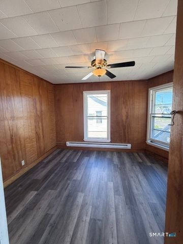 728 Highland Avenue 2nd Floor, Waterbury, CT 06708