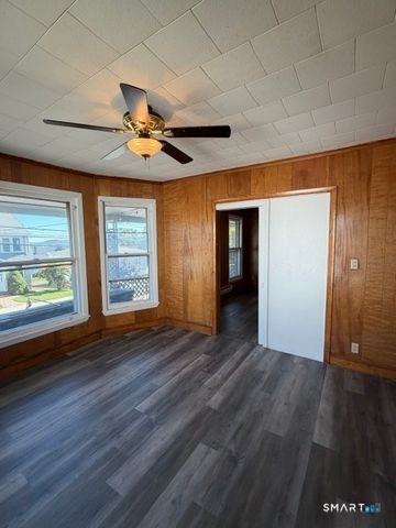 728 Highland Avenue 2nd Floor, Waterbury, CT 06708