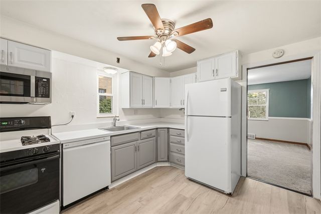 3109 Aniray Cir, Bethel Park, PA 15102