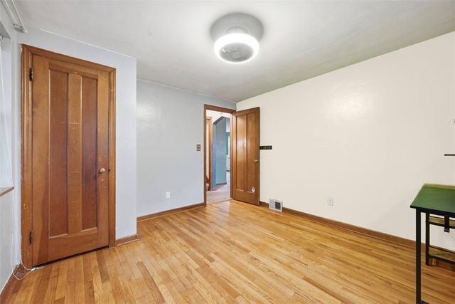 3109 Aniray Cir, Bethel Park, PA 15102