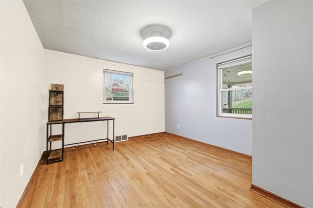 3109 Aniray Cir, Bethel Park, PA 15102