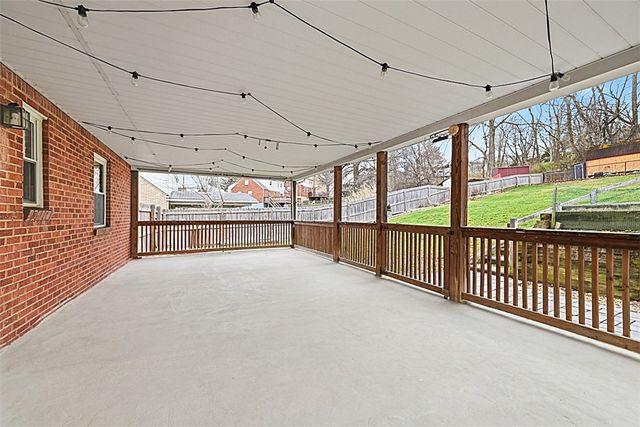 3109 Aniray Cir, Bethel Park, PA 15102