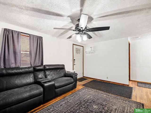 2146 Polk Street, Omaha, NE 68107