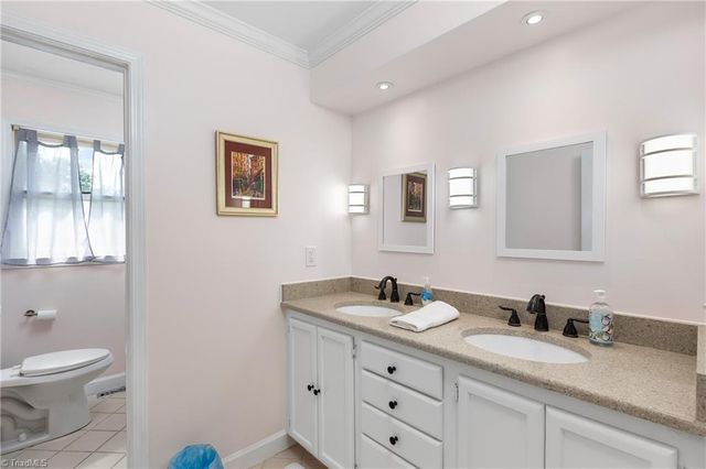 245 Heathcliff Place, Winston-salem, NC 27104