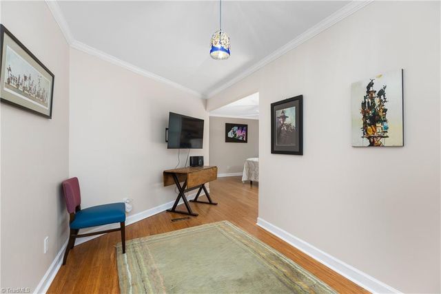 245 Heathcliff Place, Winston-salem, NC 27104