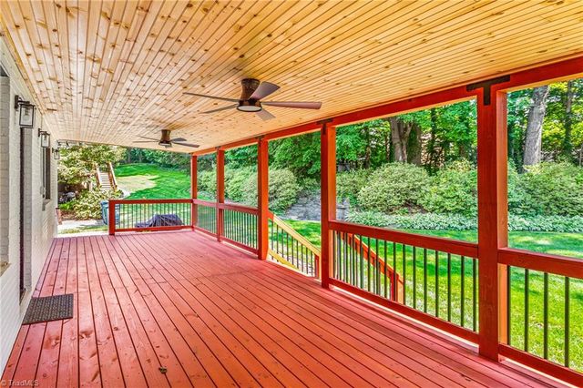 245 Heathcliff Place, Winston-salem, NC 27104