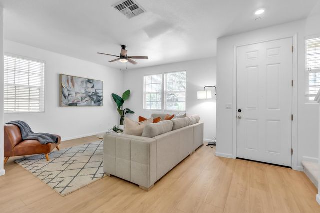 10838 Barden Dr, Rancho Cordova, CA 95670