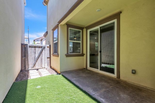 10838 Barden Dr, Rancho Cordova, CA 95670
