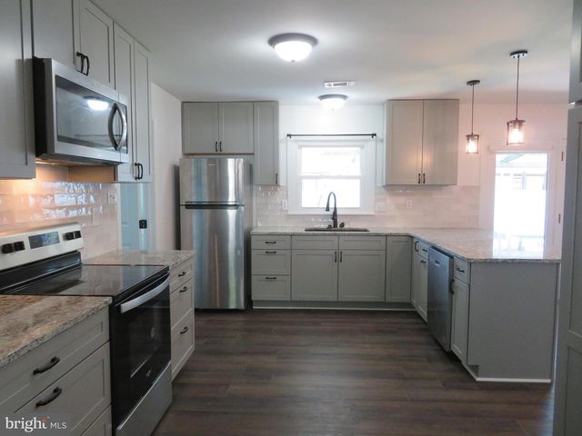 7895 PAVILION DR, Severn, MD 21144