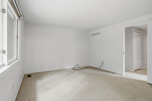 1085 Bear Creek Court, Oakland Twp, MI 48306