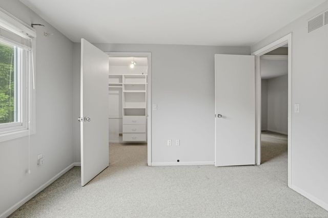 1085 Bear Creek Court, Oakland Twp, MI 48306