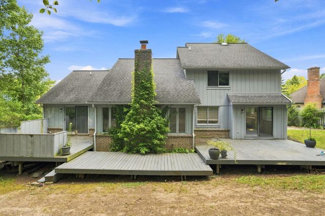 1085 Bear Creek Court, Oakland Twp, MI 48306
