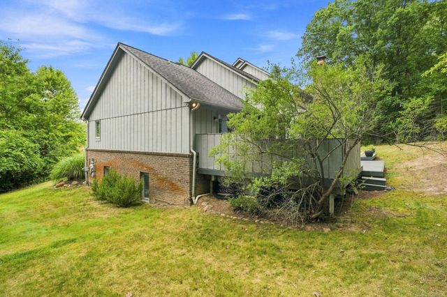 1085 Bear Creek Court, Oakland Twp, MI 48306