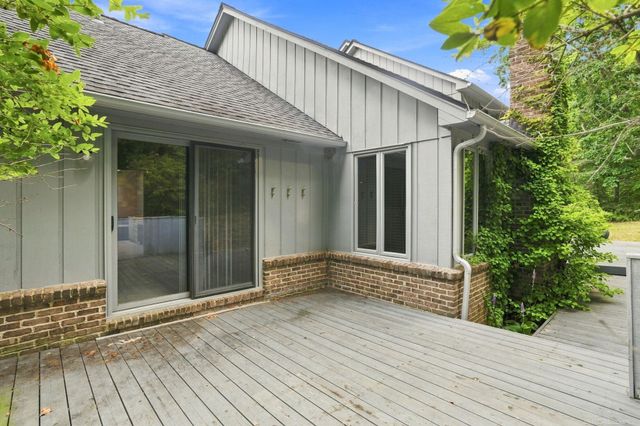 1085 Bear Creek Court, Oakland Twp, MI 48306