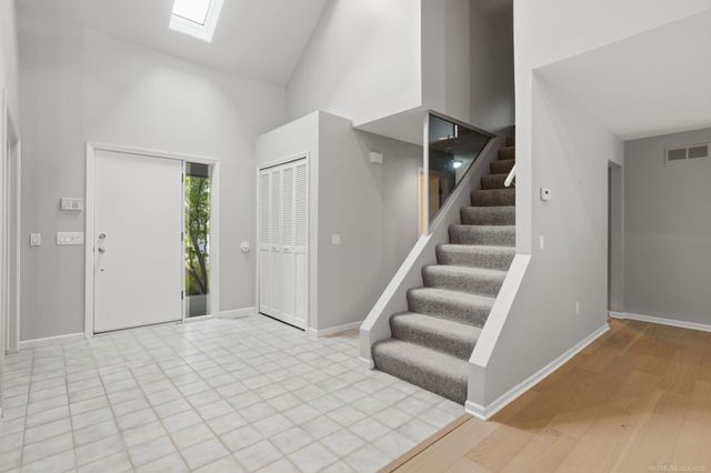 1085 Bear Creek Court, Oakland Twp, MI 48306