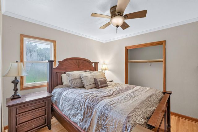 413 3rd Avenue E, Shakopee, MN 55379