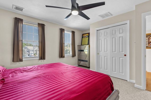 30 Willow Creek Dr, Attleboro, MA 02703
