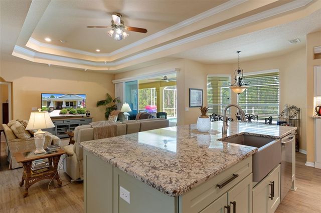 102 WHITEWOOD STREET, Homosassa, FL 34446