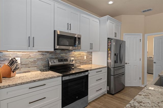 102 WHITEWOOD STREET, Homosassa, FL 34446