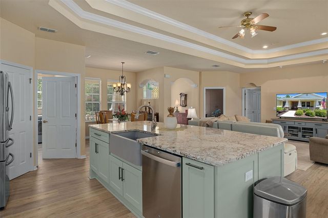 102 WHITEWOOD STREET, Homosassa, FL 34446