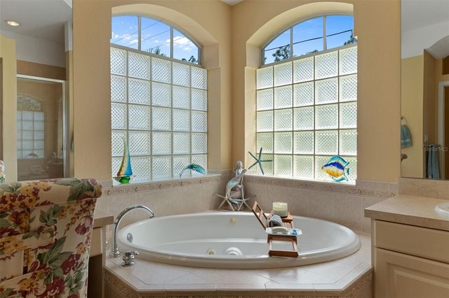 102 WHITEWOOD STREET, Homosassa, FL 34446