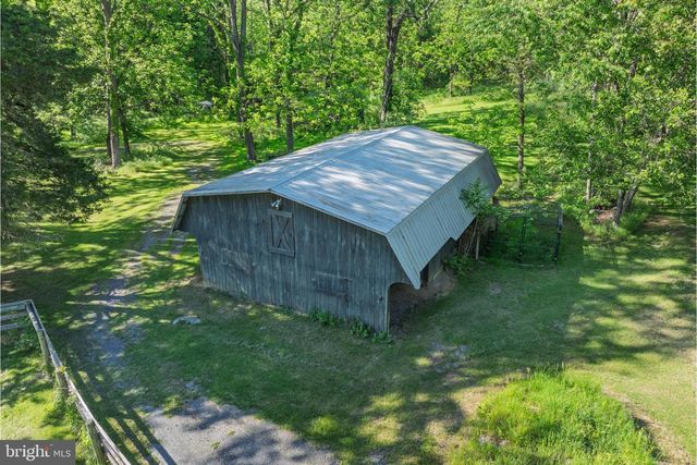 2436 WARM SPRINGS RD, Shenandoah Junction, WV 25442