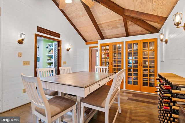 2436 WARM SPRINGS RD, Shenandoah Junction, WV 25442