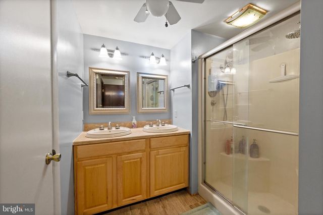 2436 WARM SPRINGS RD, Shenandoah Junction, WV 25442