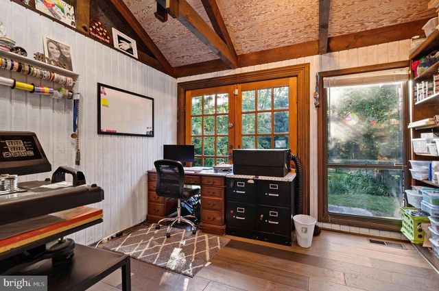 2436 WARM SPRINGS RD, Shenandoah Junction, WV 25442