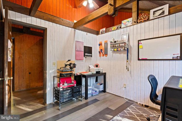 2436 WARM SPRINGS RD, Shenandoah Junction, WV 25442