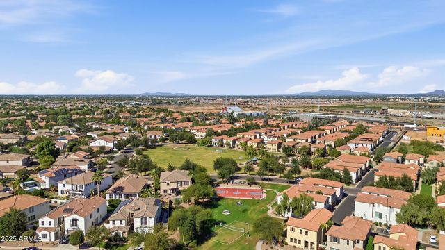 4665 E WILDHORSE Drive, Gilbert, AZ 85297