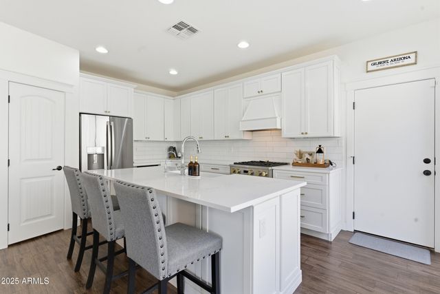 4665 E WILDHORSE Drive, Gilbert, AZ 85297