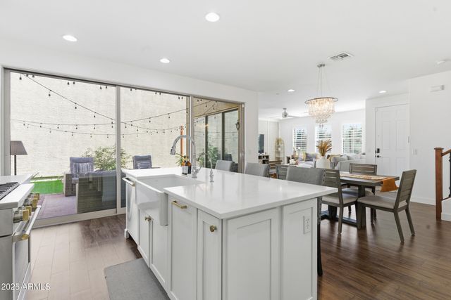 4665 E WILDHORSE Drive, Gilbert, AZ 85297