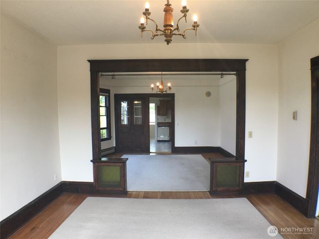 910 NW 52nd Street, Seattle, WA 98107