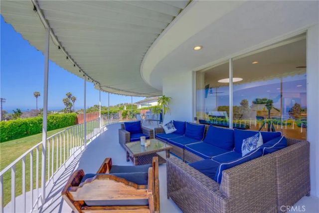 6150 Arrowroot, Rancho Palos Verdes, CA 90275