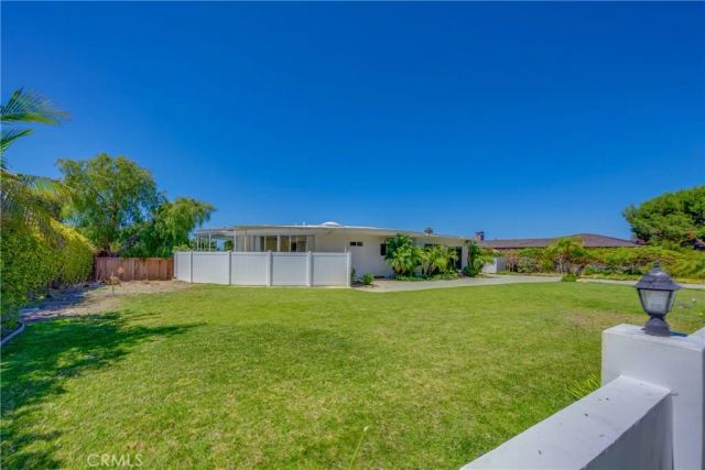 6150 Arrowroot, Rancho Palos Verdes, CA 90275