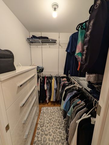 909 Mayfair Court, Elk Grove Village, IL 60007