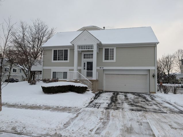 909 Mayfair Court, Elk Grove Village, IL 60007