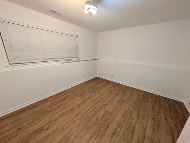 909 Mayfair Court, Elk Grove Village, IL 60007