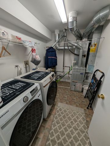 909 Mayfair Court, Elk Grove Village, IL 60007