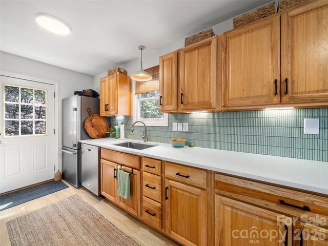 31 Elseetos Drive, Brevard, NC 28712
