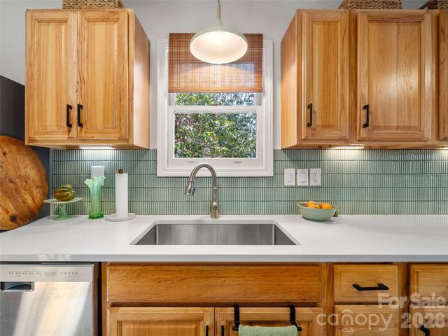 31 Elseetos Drive, Brevard, NC 28712
