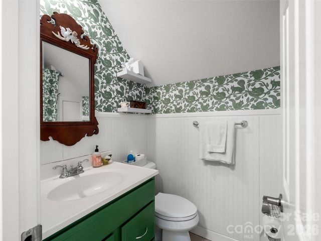 31 Elseetos Drive, Brevard, NC 28712