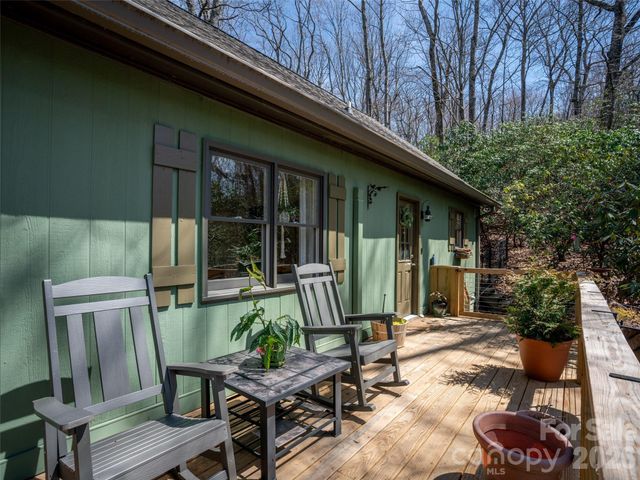31 Elseetos Drive, Brevard, NC 28712