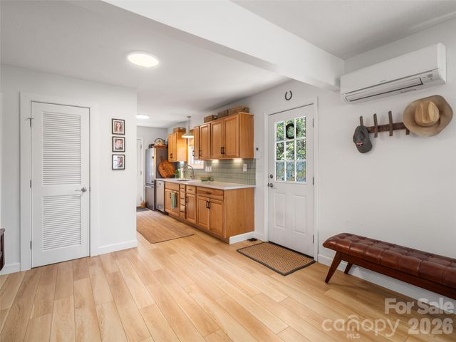 31 Elseetos Drive, Brevard, NC 28712