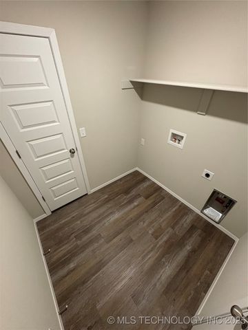 23114 S Mae Drive, Claremore, OK 74019