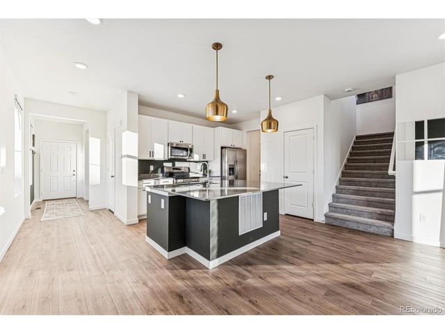 700 Lillibrook Pl, Lafayette, CO 80026