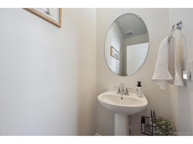 700 Lillibrook Pl, Lafayette, CO 80026